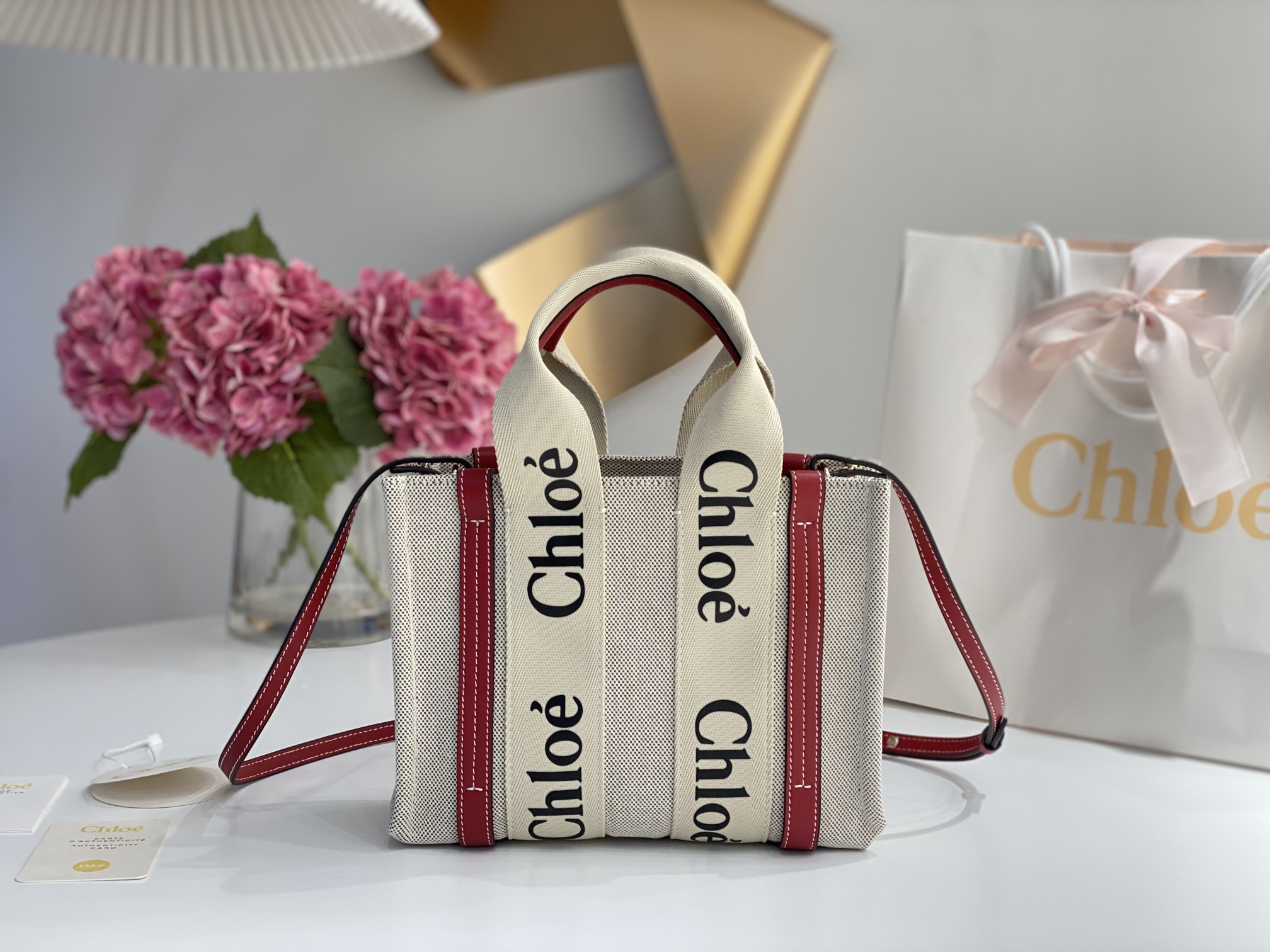 Chloe Small Woody Tote Bag In Linen